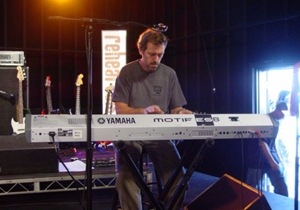 Image:music_group_7.jpg